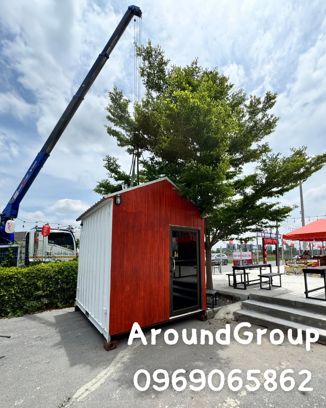ภาพผลงานเต็มหน้าจอ: ผลงานร้านค้าน็อคดาวน์โทนแดง-ขาว พร้อมตกแต่งภายใน
